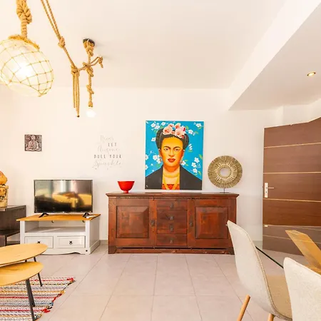 House By Algartur شقة