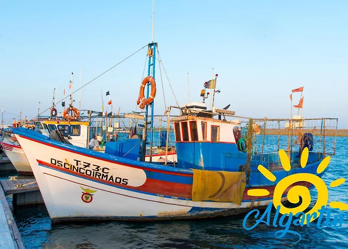 House By Algartur * 卡巴纳斯·德·塔维拉