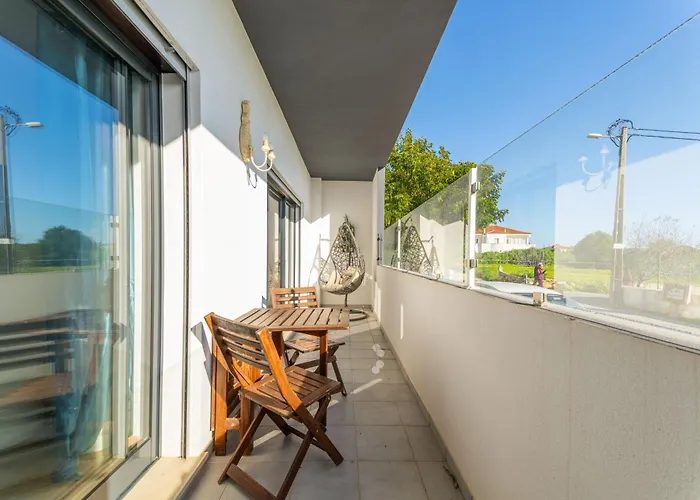 House By Algartur * 卡巴纳斯·德·塔维拉